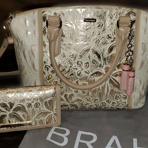 Brahmin handbag with matching wallet